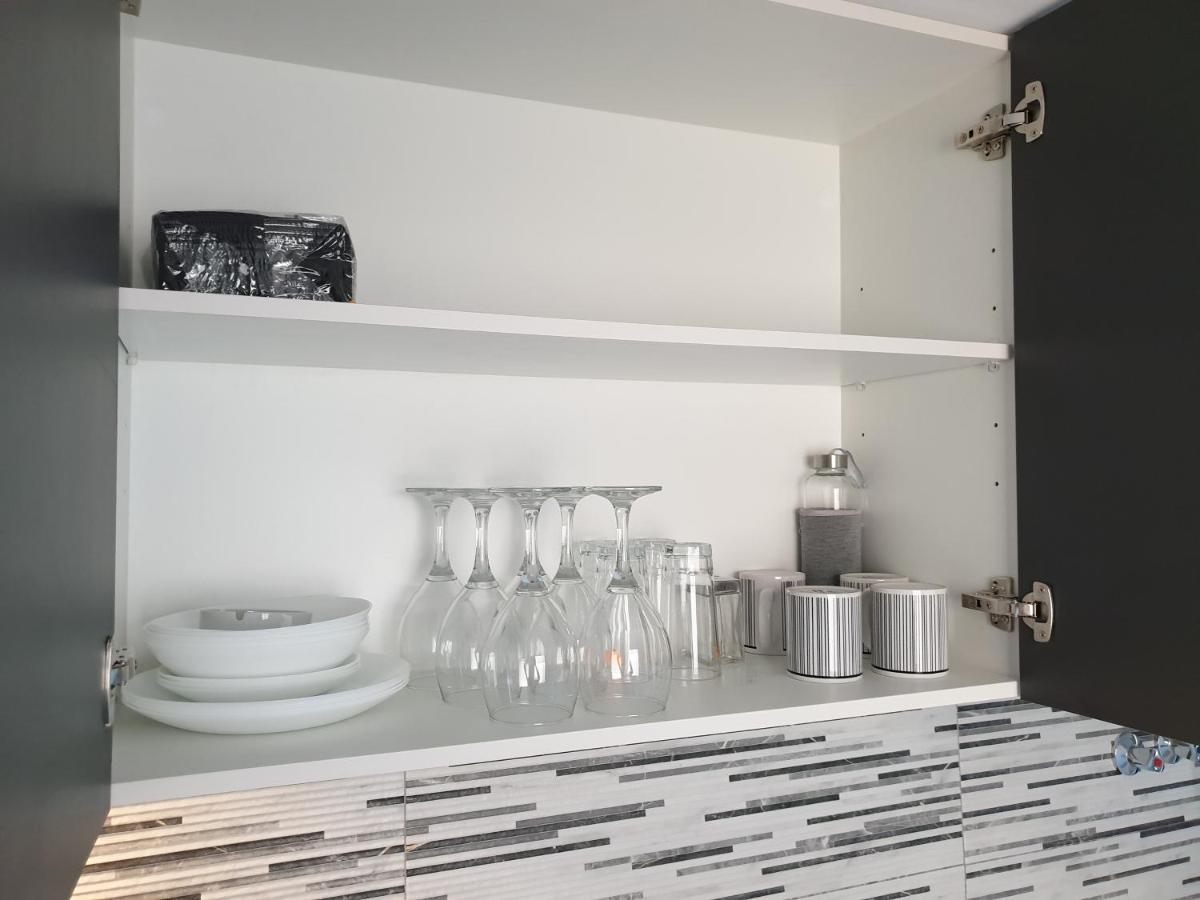 Beachside Apartment In トレビエハ エクステリア 写真